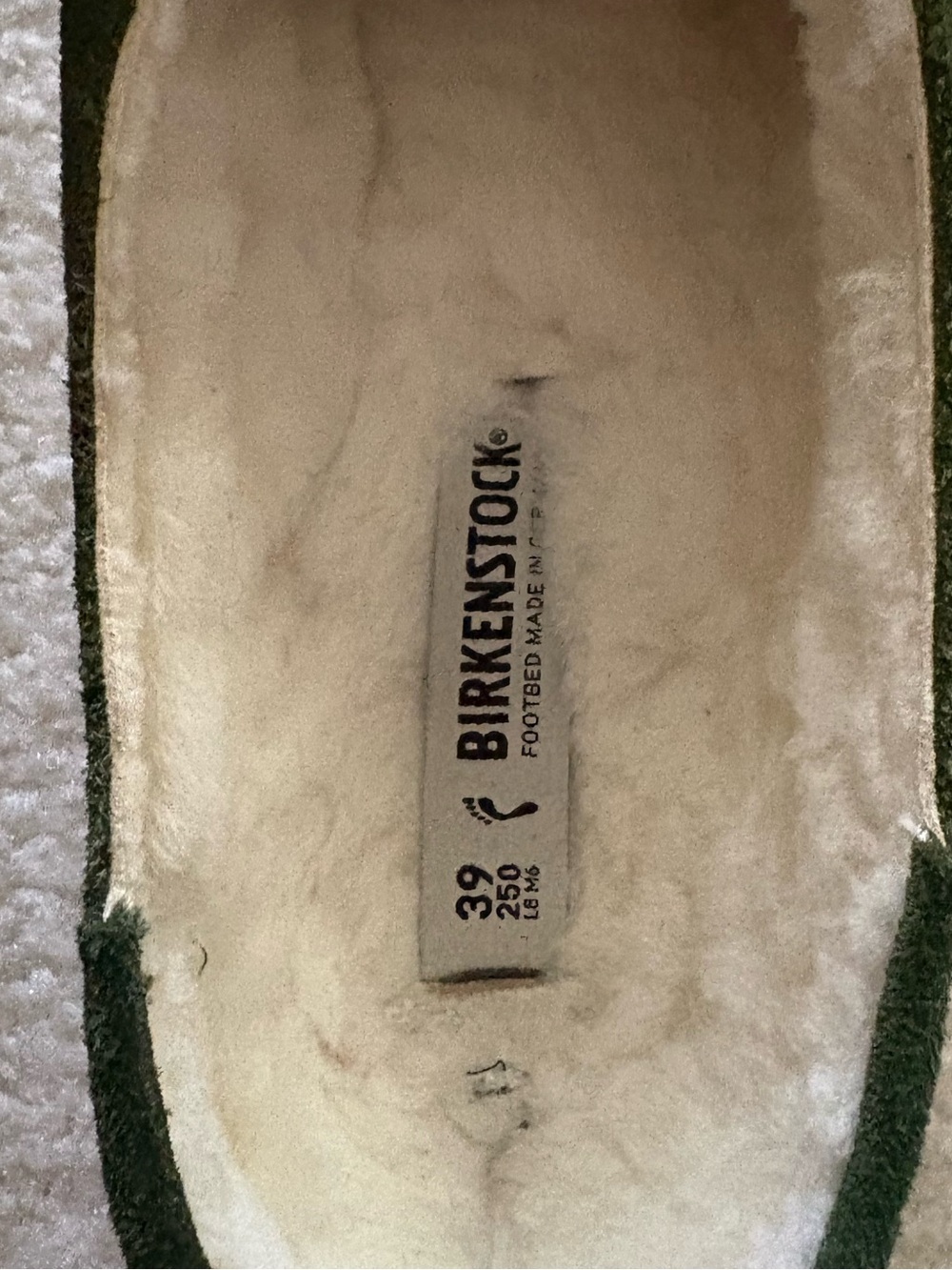 Birkenstock Women’s Sherpa Lined Suede Buckley Clog. Size 39. - Picture 12 of 13